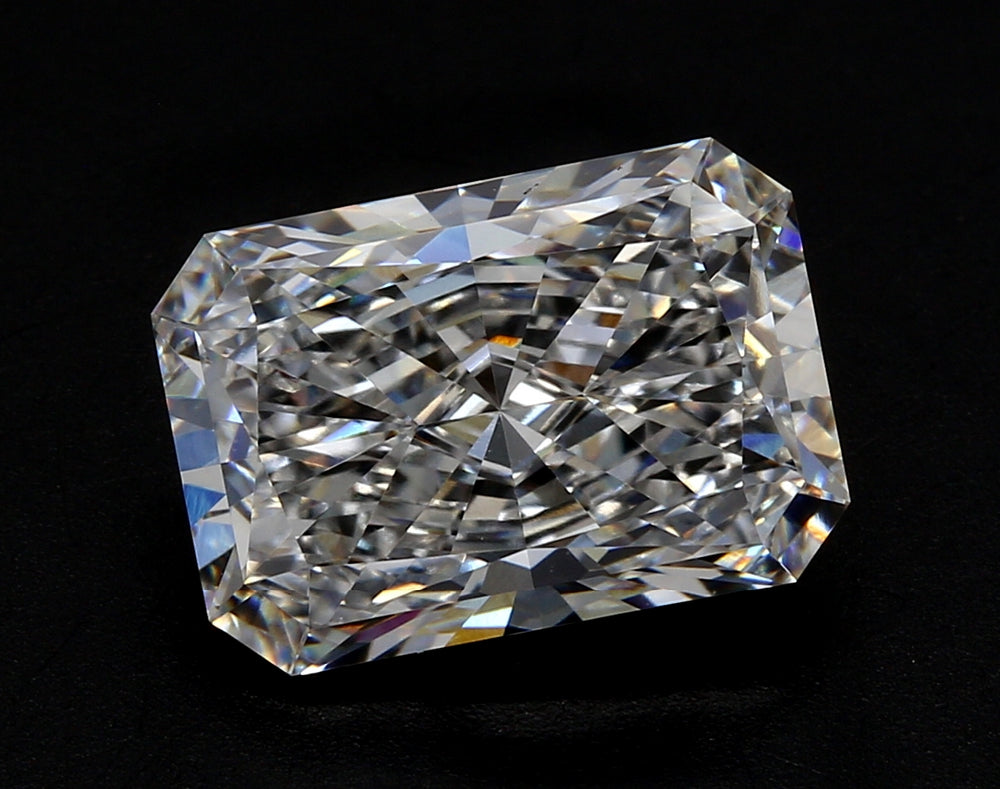 4.09 Carat Radiant Lab Diamond with  Cut Diamond in 14KT  view 1
