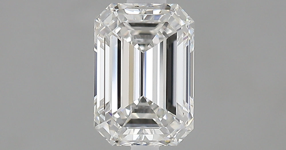 1.11 Carat Emerald Natural Diamond with  Cut Diamond in 14KT  view 1
