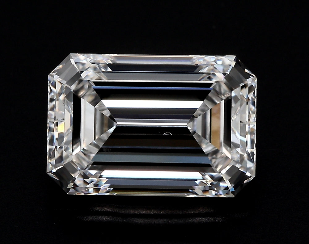 1.9 Carat Emerald Lab Diamond with  Cut Diamond in 14KT  view 1
