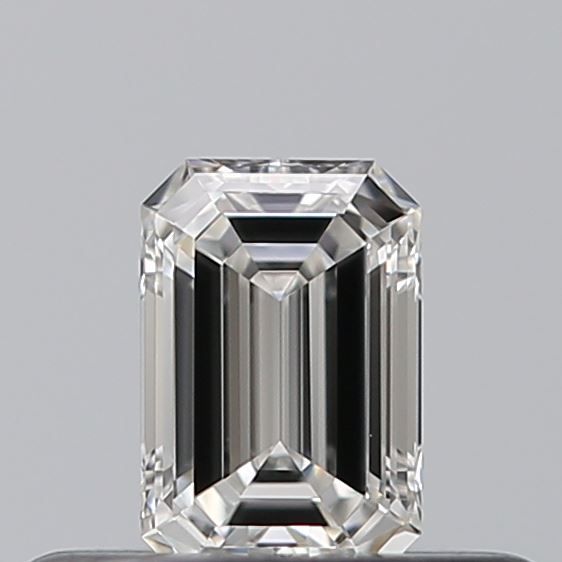0.26 Carat Emerald Natural Diamond with  Cut Diamond in 14KT  view 1
