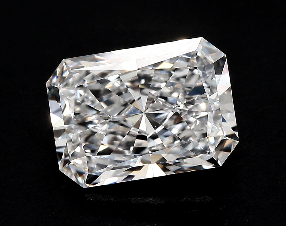2.28 Carat Radiant Lab Diamond with  Cut Diamond in 14KT  view 1
