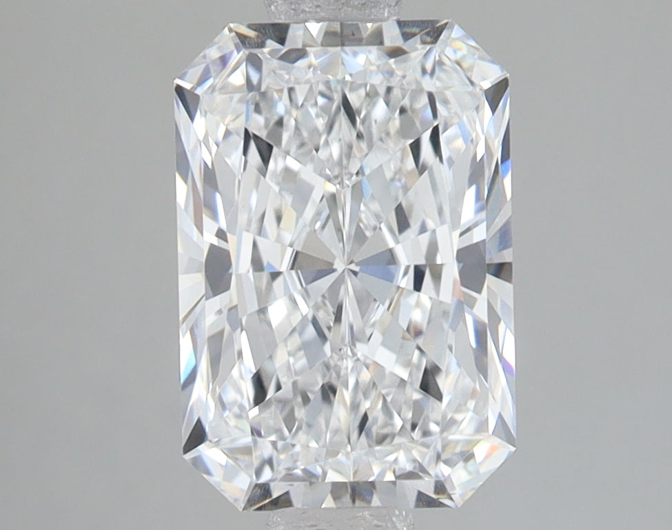 2.51 Carat Radiant Lab Diamond with  Cut Diamond in 14KT  view 1
