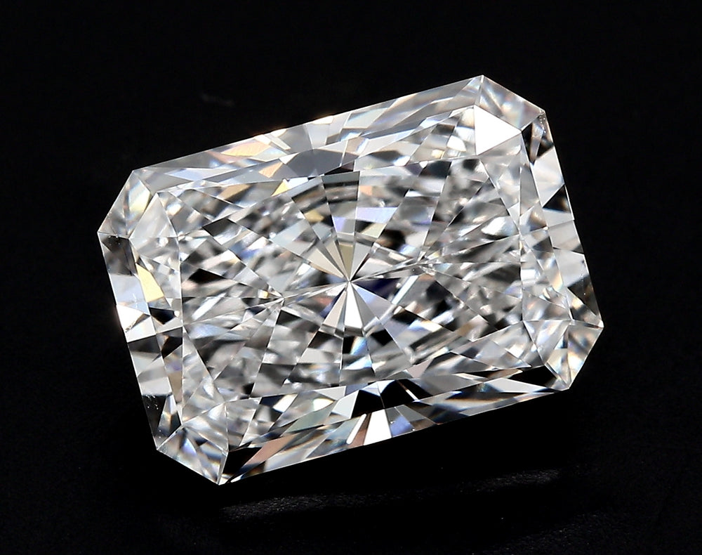 1.51 Carat Radiant Lab Diamond with  Cut Diamond in 14KT  view 1
