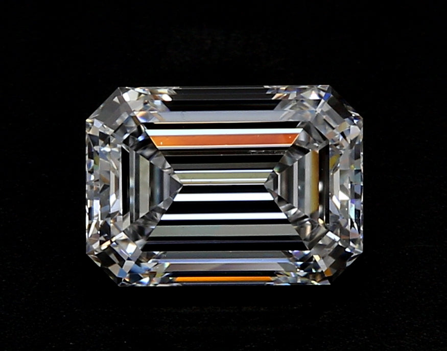 1.07 Carat Emerald Lab Diamond with  Cut Diamond in 14KT  view 1
