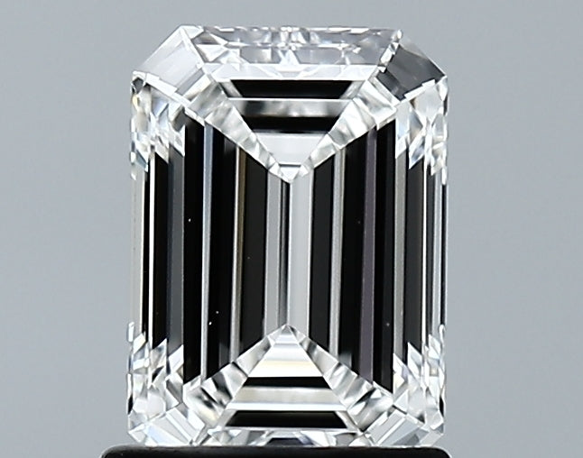 1.23 Carat Emerald Lab Diamond with  Cut Diamond in 14KT  view 1
