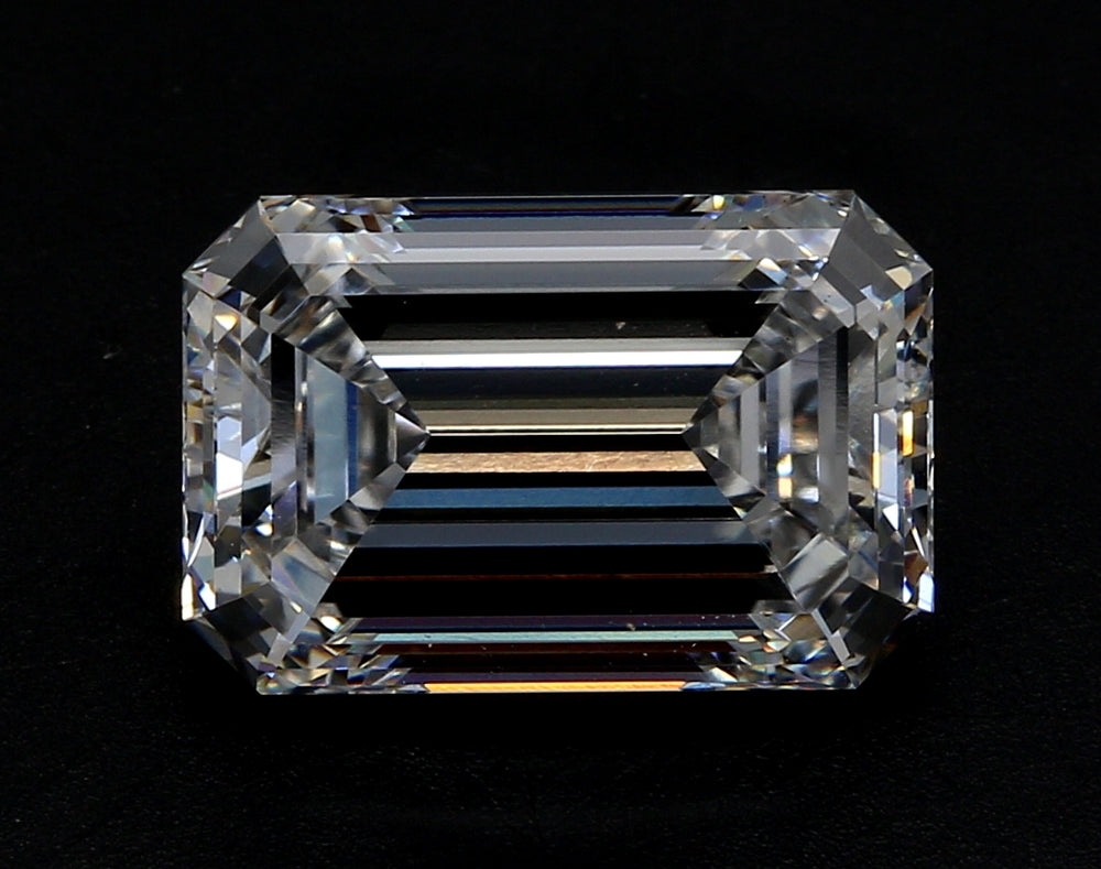 4.7 Carat Emerald Lab Diamond with  Cut Diamond in 14KT  view 1
