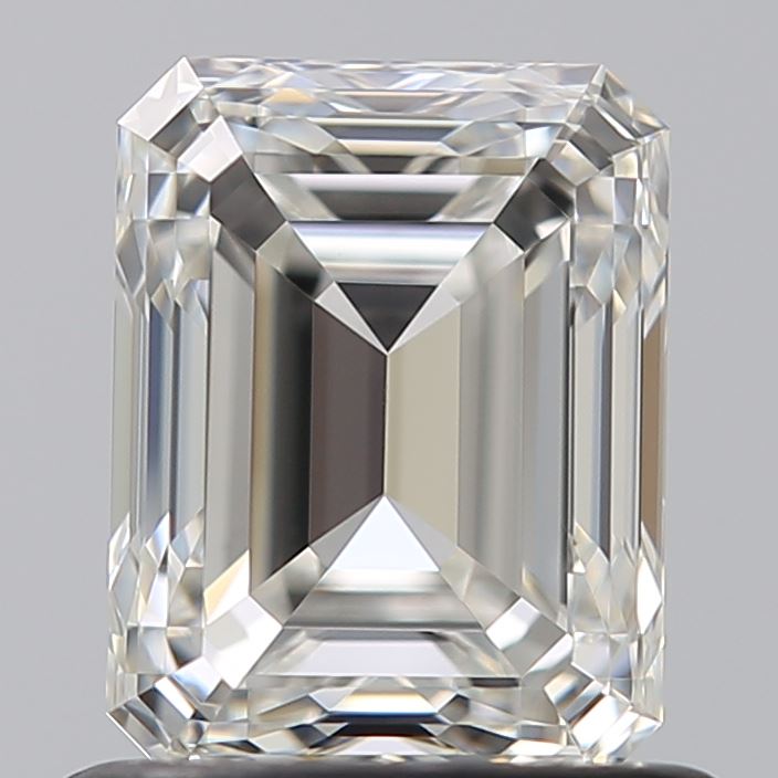 1.0 Carat Emerald Natural Diamond with  Cut Diamond in 14KT  view 1
