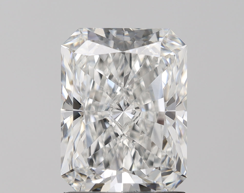 2.64 Carat Radiant Lab Diamond with  Cut Diamond in 14KT  view 1
