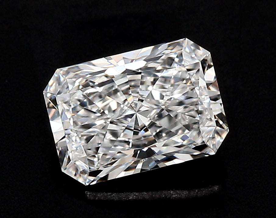 2.1 Carat Radiant Lab Diamond with  Cut Diamond in 14KT  view 1

