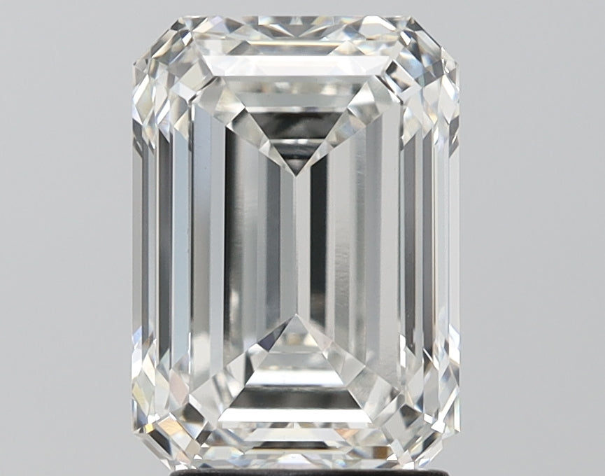 3.0 Carat Emerald Lab Diamond with  Cut Diamond in 14KT  view 1
