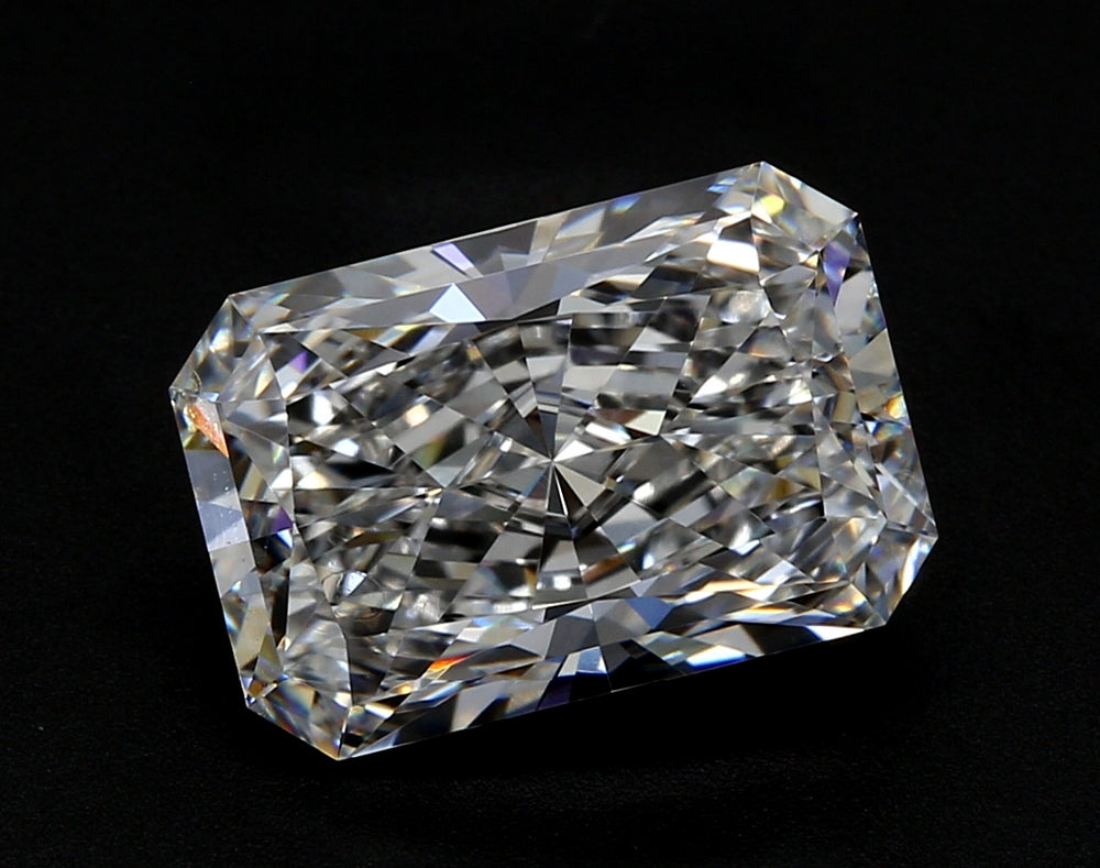 4.08 Carat Radiant Lab Diamond with  Cut Diamond in 14KT  view 1
