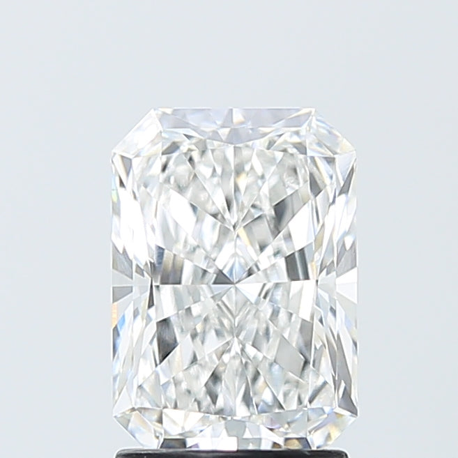 2.04 Carat Radiant Lab Diamond with  Cut Diamond in 14KT  view 1
