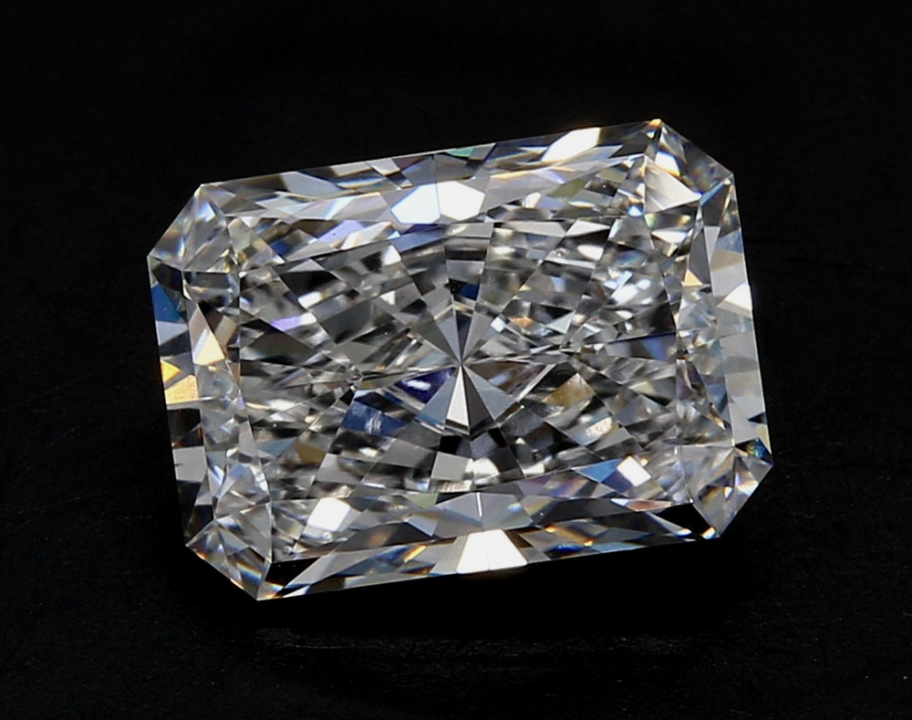 2.09 Carat Radiant Lab Diamond with  Cut Diamond in 14KT  view 1
