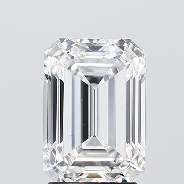 2.84 Carat Emerald Lab Diamond with  Cut Diamond in 14KT  view 1
