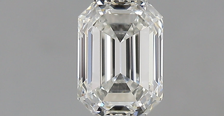 0.8 Carat Emerald Natural Diamond with  Cut Diamond in 14KT  view 1
