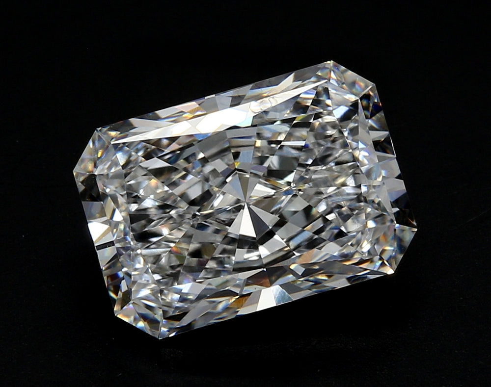 2.28 Carat Radiant Lab Diamond with  Cut Diamond in 14KT  view 1
