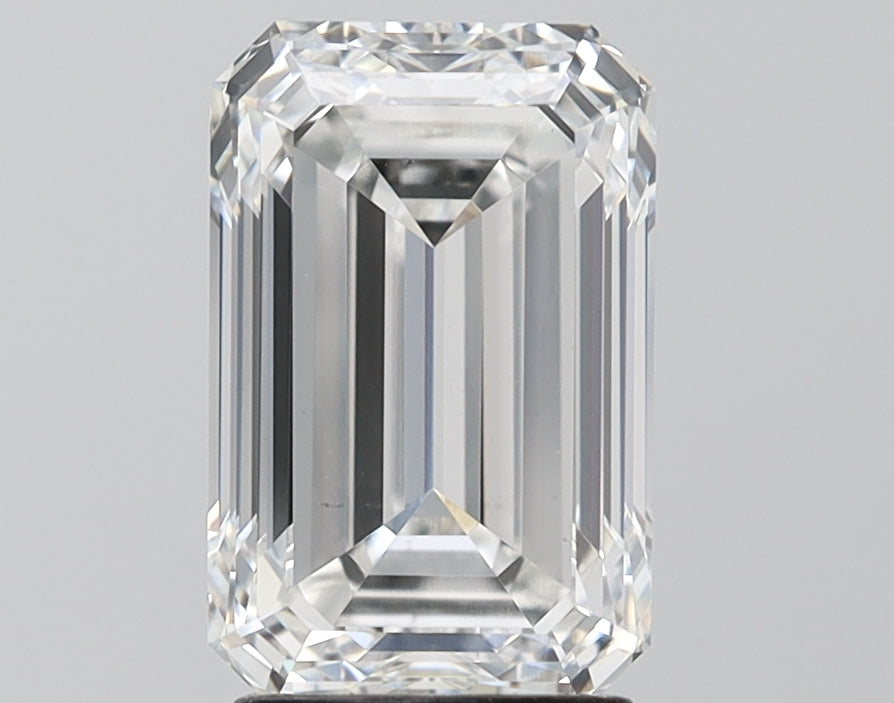 3.0 Carat Emerald Lab Diamond with  Cut Diamond in 14KT  view 1
