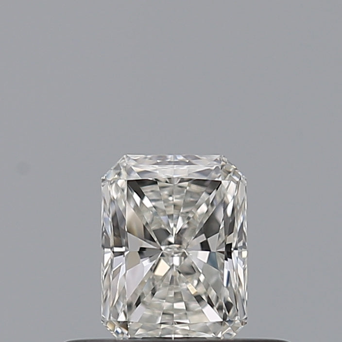0.31 Carat Radiant Natural Diamond with  Cut Diamond in 14KT  view 1
