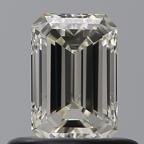 0.51 Carat Emerald Natural Diamond with  Cut Diamond in 14KT  view 1
