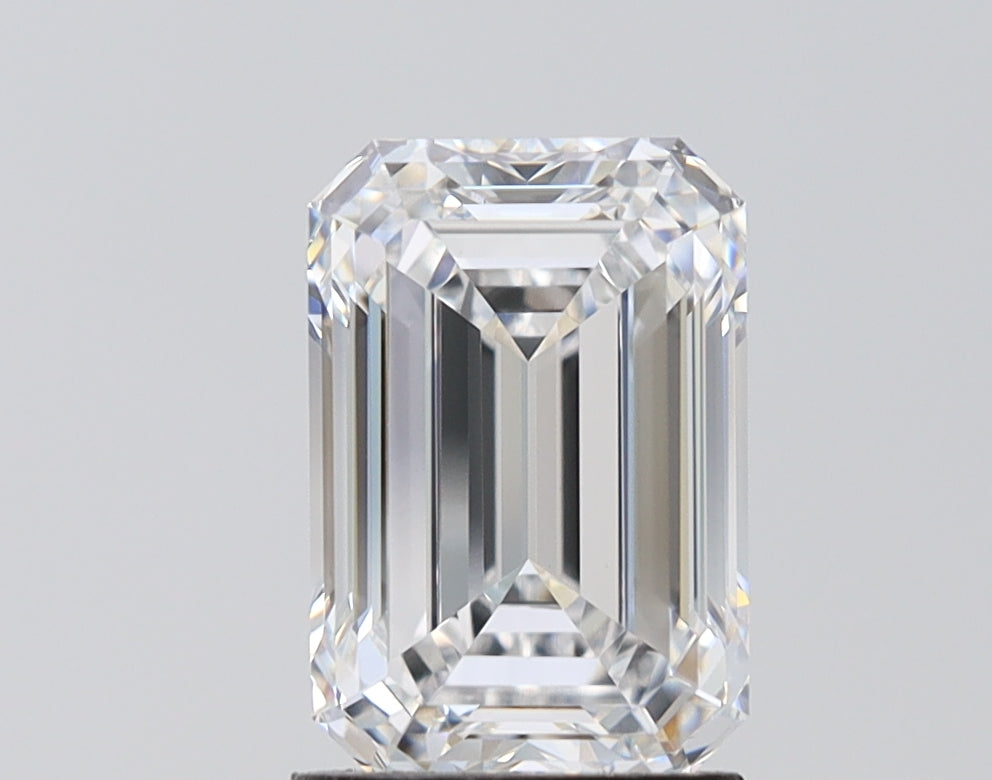 2.59 Carat Emerald Lab Diamond with  Cut Diamond in 14KT  view 1
