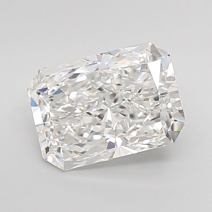 2.59 Carat Radiant Lab Diamond with  Cut Diamond in 14KT  view 1
