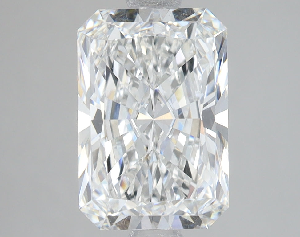 2.56 Carat Radiant Lab Diamond with  Cut Diamond in 14KT  view 1

