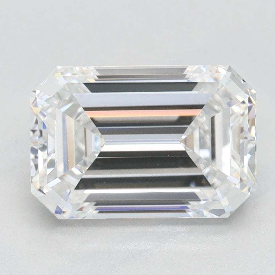 2.0 Carat Emerald Lab Diamond with  Cut Diamond in 14KT  view 1

