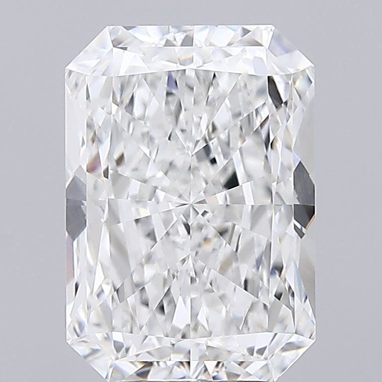 5.08 Carat Radiant Lab Diamond with  Cut Diamond in 14KT  view 1
