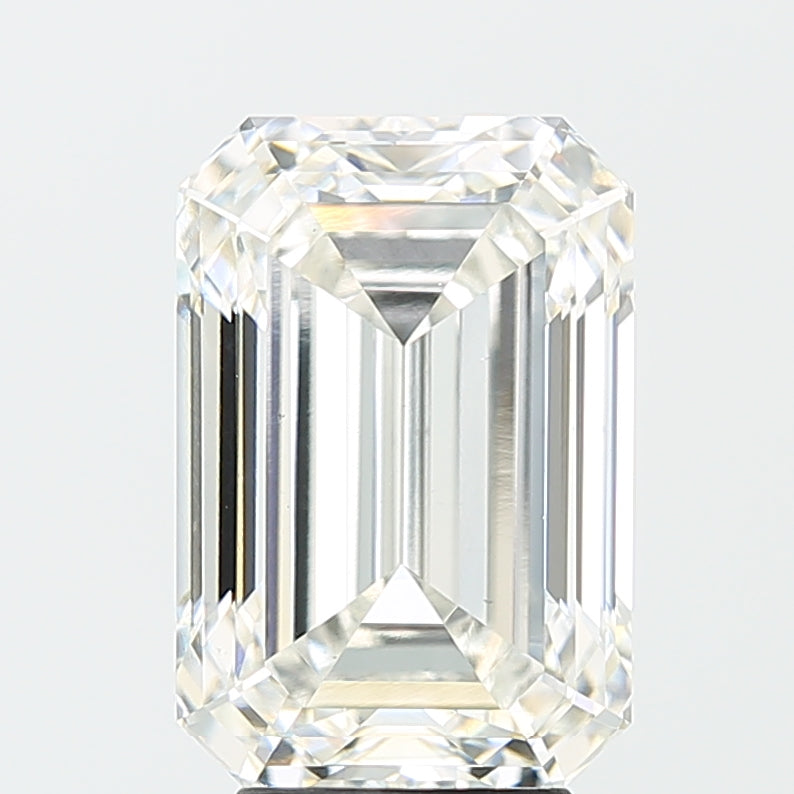 5.51 Carat Emerald Lab Diamond with  Cut Diamond in 14KT  view 1
