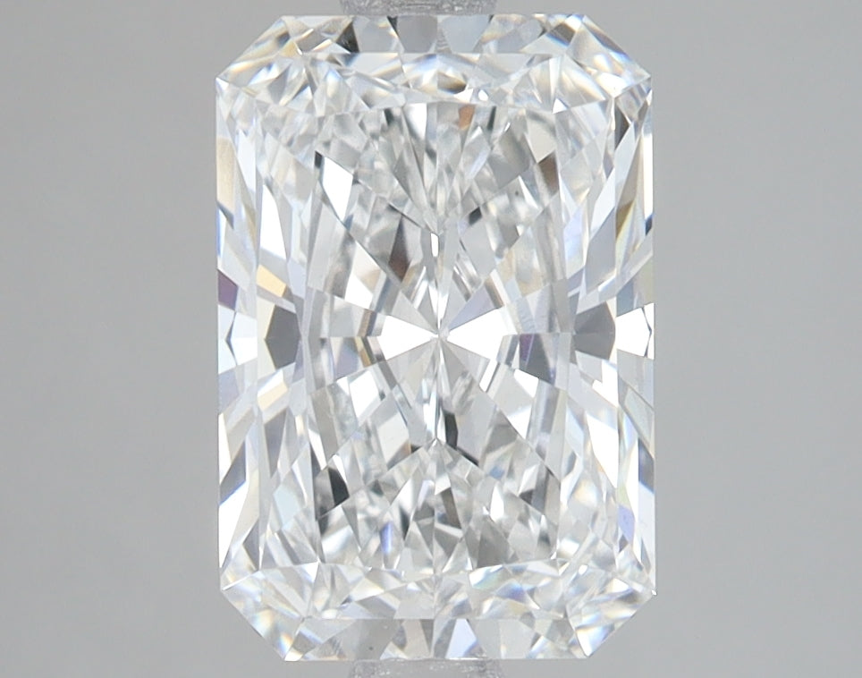 2.51 Carat Radiant Lab Diamond with  Cut Diamond in 14KT  view 1
