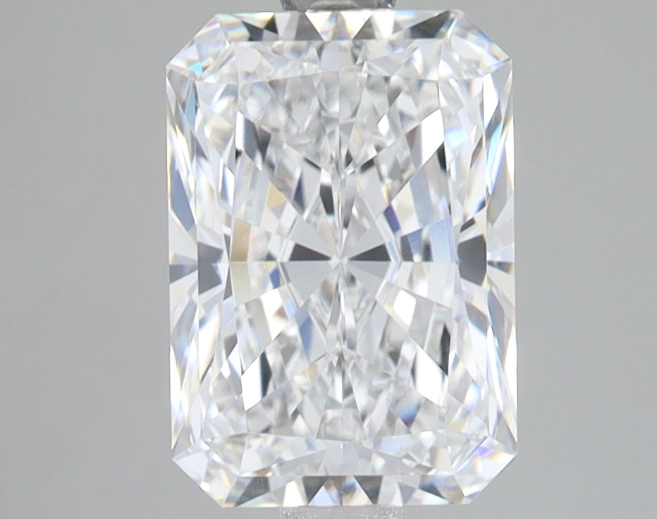 2.59 Carat Radiant Lab Diamond with  Cut Diamond in 14KT  view 1
