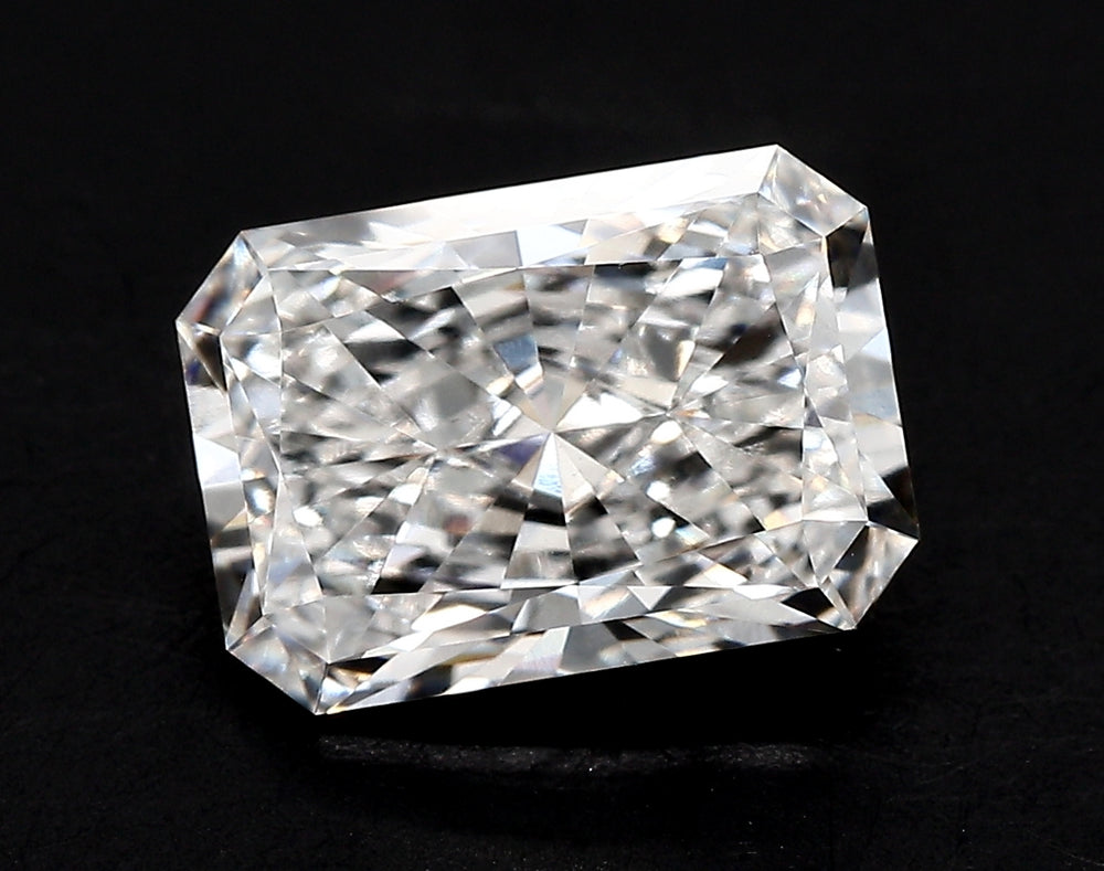 3.06 Carat Radiant Lab Diamond with  Cut Diamond in 14KT  view 1
