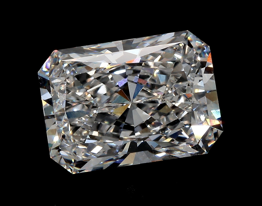 5.09 Carat Radiant Lab Diamond with  Cut Diamond in 14KT  view 1
