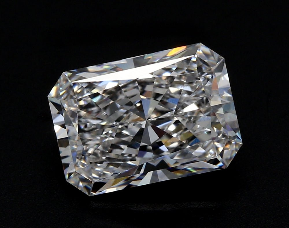1.52 Carat Radiant Lab Diamond with  Cut Diamond in 14KT  view 1
