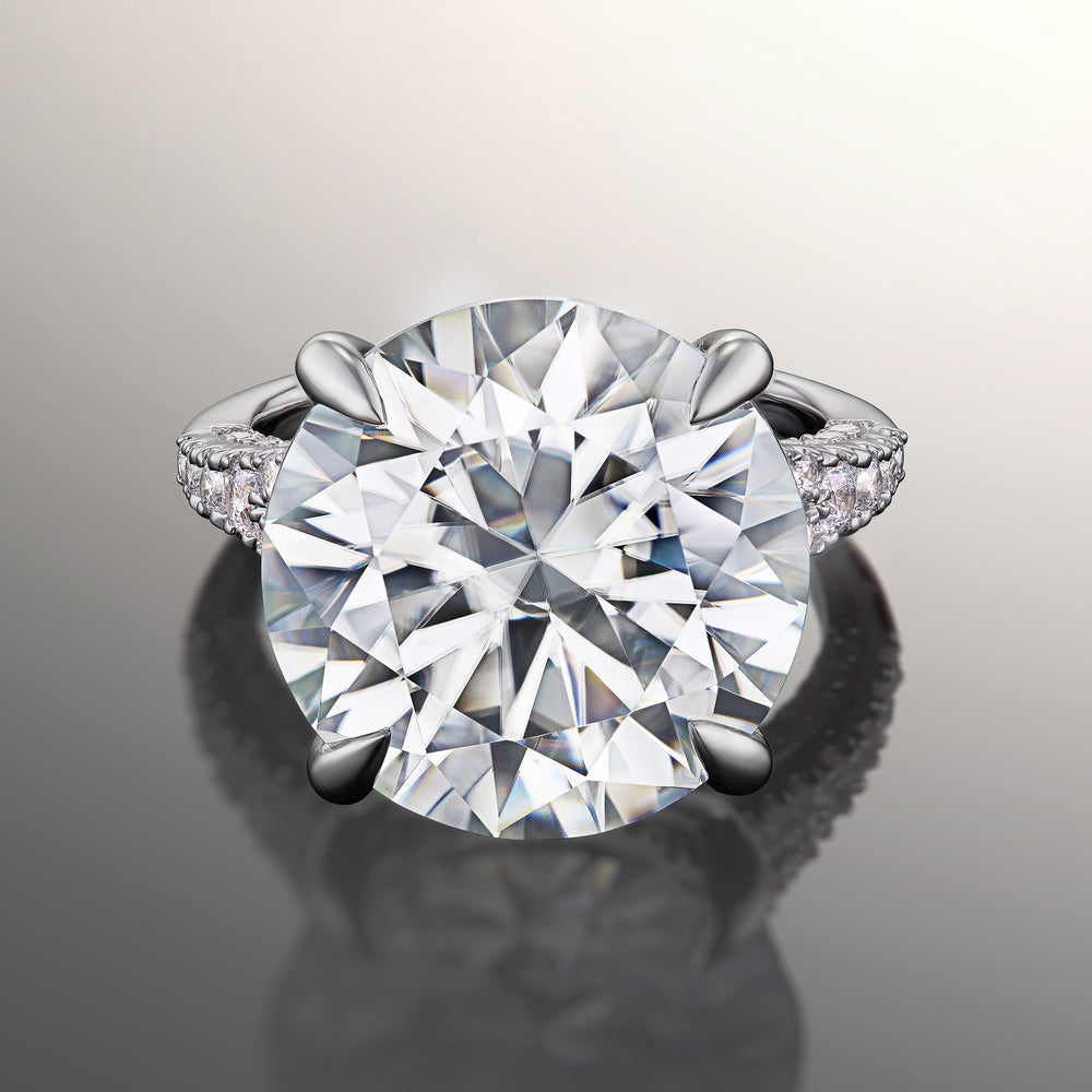 The Caravaggio Ring with Round Cut Diamond in 14KT Platinum view 1
