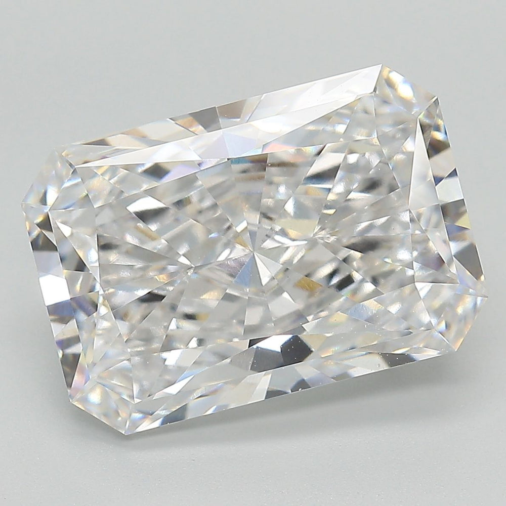 7.85 Carat Radiant Lab Diamond with  Cut Diamond in 14KT  view 1
