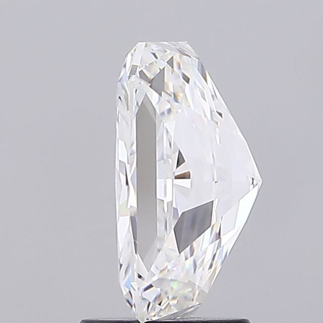 2.55 Carat Radiant Lab Diamond with  Cut Diamond in 14KT  view 1
