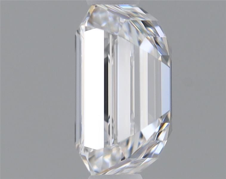 0.91 Carat Emerald Natural Diamond with  Cut Diamond in 14KT  view 1
