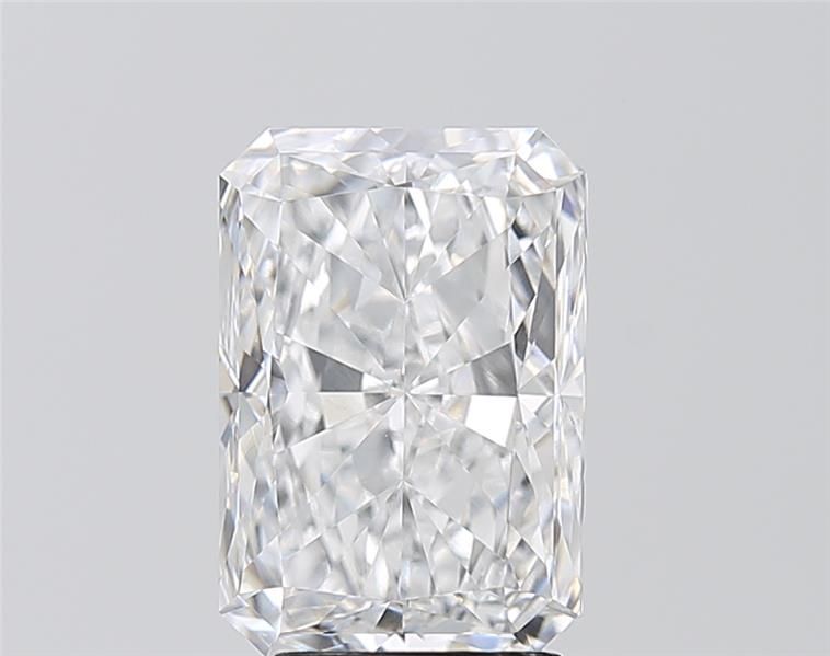 4.02 Carat Radiant Lab Diamond with  Cut Diamond in 14KT  view 1
