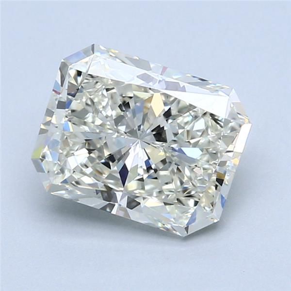 2.6 Carat Radiant Natural Diamond with  Cut Diamond in 14KT  view 1
