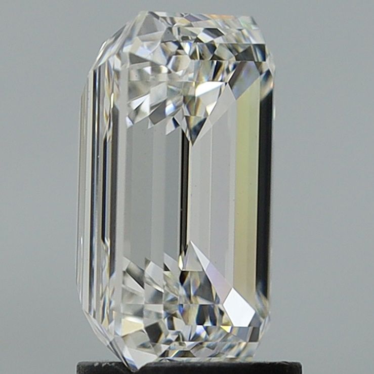 3.11 Carat Emerald Lab Diamond with  Cut Diamond in 14KT  view 1
