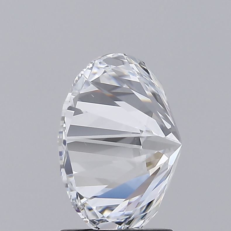 3.2 Carat Round Lab Diamond with  Cut Diamond in 14KT  view 1
