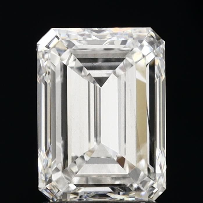 2.0 Carat Emerald Lab Diamond with  Cut Diamond in 14KT  view 1

