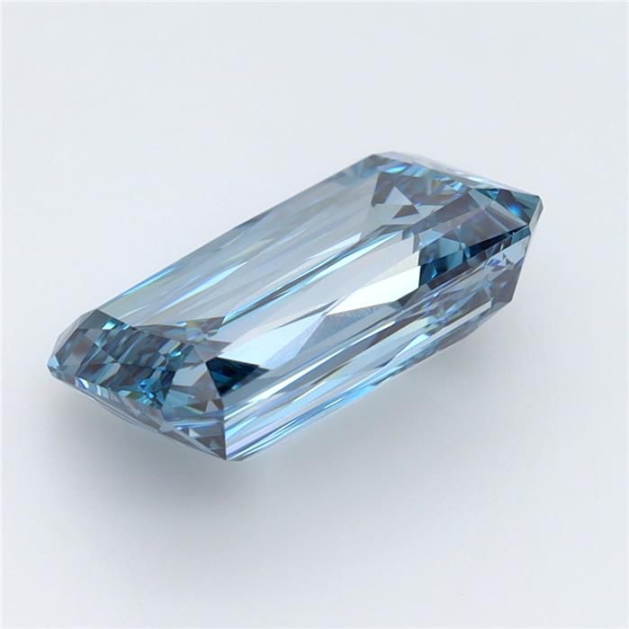 3.17 Carat Radiant Lab Diamond with  Cut Diamond in 14KT  view 1
