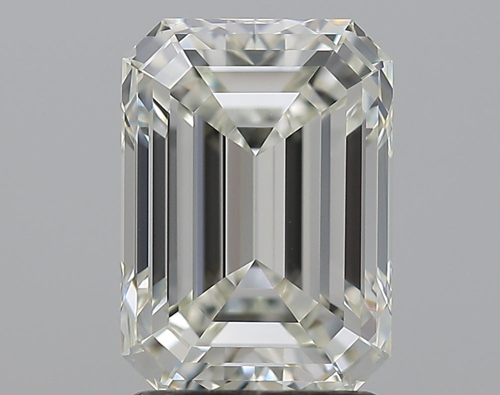 2.02 Carat Emerald Natural Diamond with  Cut Diamond in 14KT  view 1
