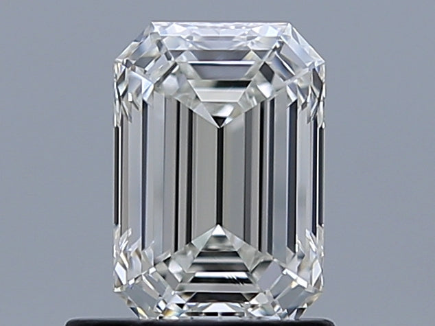 0.92 Carat Emerald Natural Diamond with  Cut Diamond in 14KT  view 1
