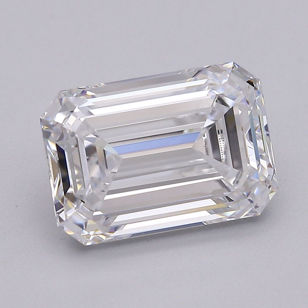 2.0 Carat Emerald lab Diamond with  Cut Diamond in 14KT  view 1
