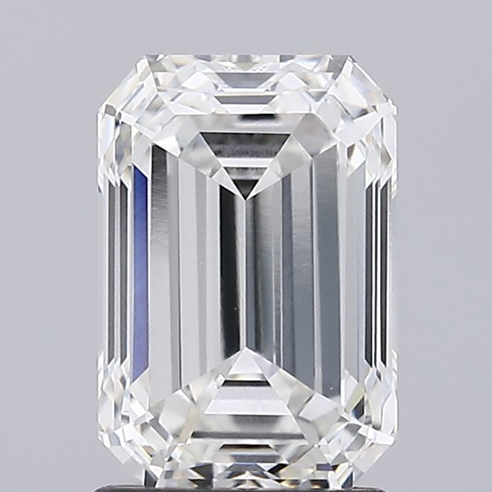 2.0 Carat Emerald Lab Diamond with  Cut Diamond in 14KT  view 1
