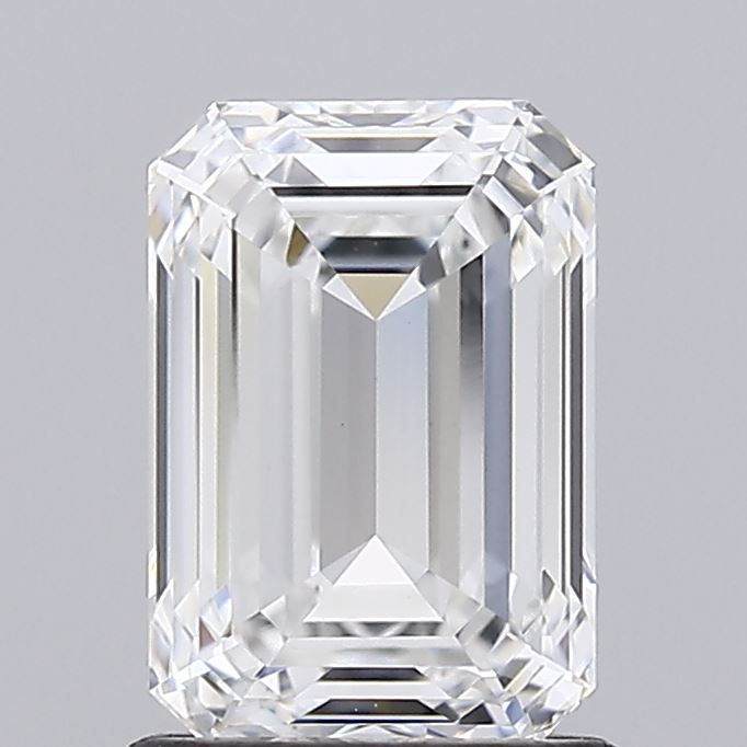 1.41 Carat Emerald Lab Diamond with  Cut Diamond in 14KT  view 1
