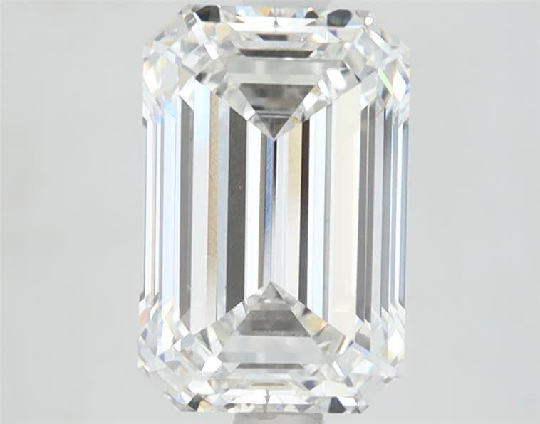 2.52 Carat Emerald lab Diamond with  Cut Diamond in 14KT  view 1
